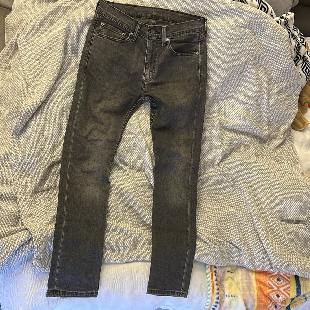 Levi’s Men’s 519 Skinny Fit Taper Gray wash stretch jeans N w/o Tags